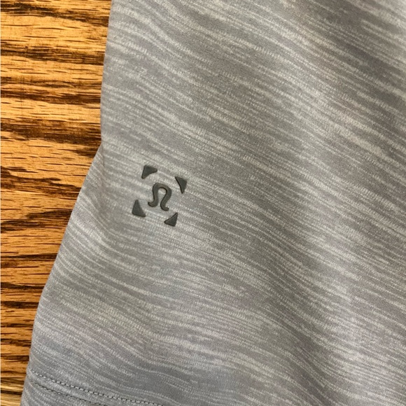 Lululemon - Picture 3 of 3